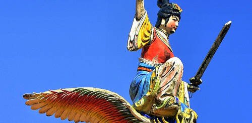Guerrier chinois montant un phoenix